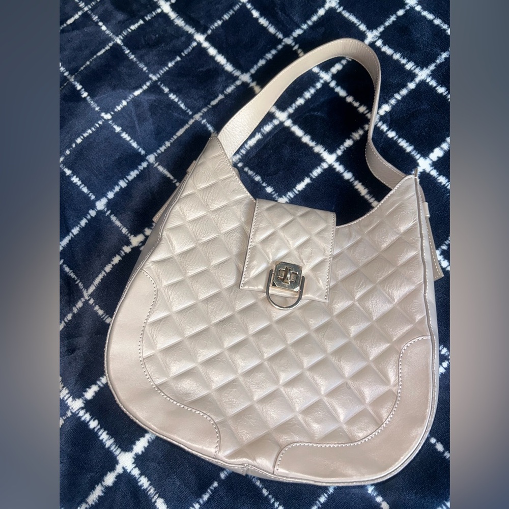 A. BELLUCI Leather Shoulder Bag Quilted Goldtone Hardware Taupe women’s